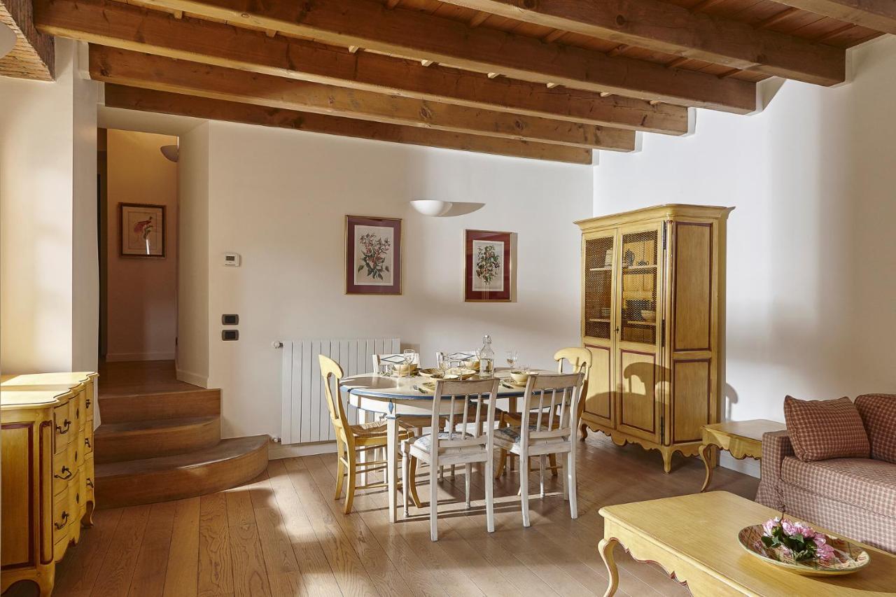 Joivy Charming Apartment Centre Of Como Eksteriør bilde