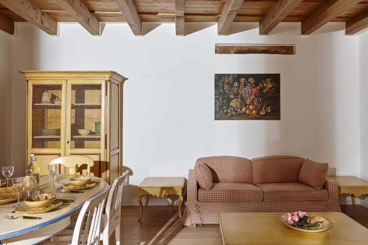 Joivy Charming Apartment Centre Of Como Eksteriør bilde